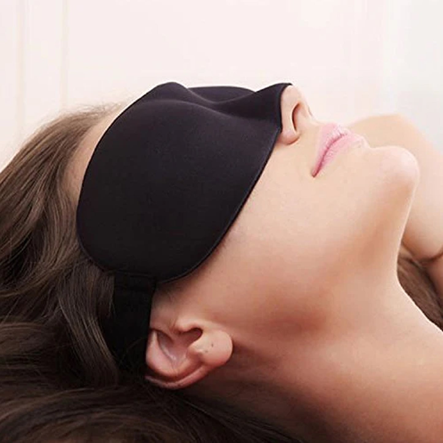 Home Spa Relaxation Kit: Neck Roller, Scrub Brush, Eye Mask & Socks - Happy Price - Image 3
