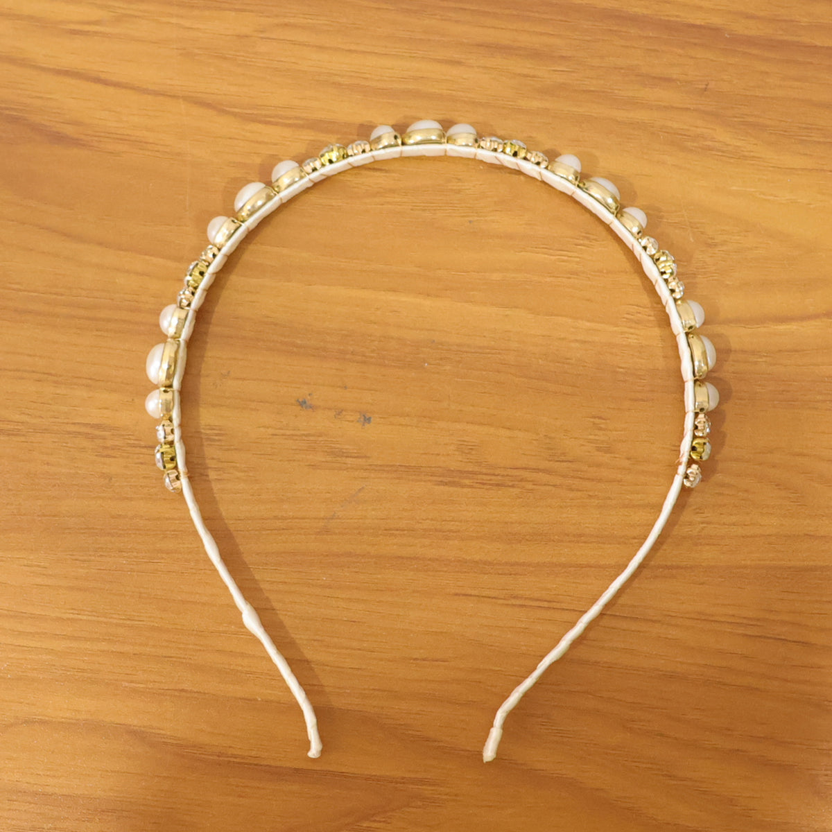 Elegant Pearl & Crystal Embellished Headband for Women (1 Pc) - Happy Price - Image 7