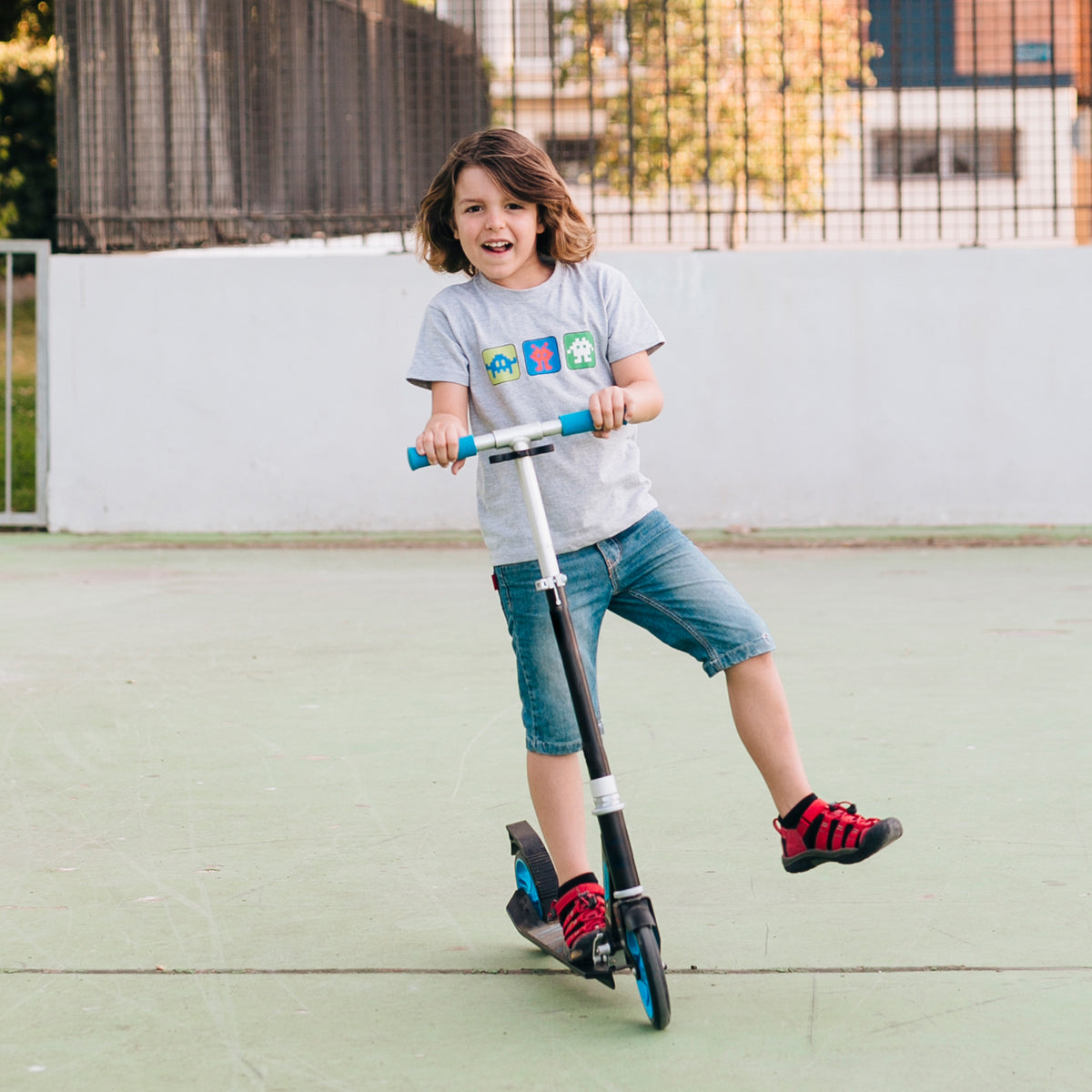 Adjustable Kids 2-Wheel Scooter - Foldable & Lightweight for Ages 4-8, Multicolor - Great Price - Image 2
