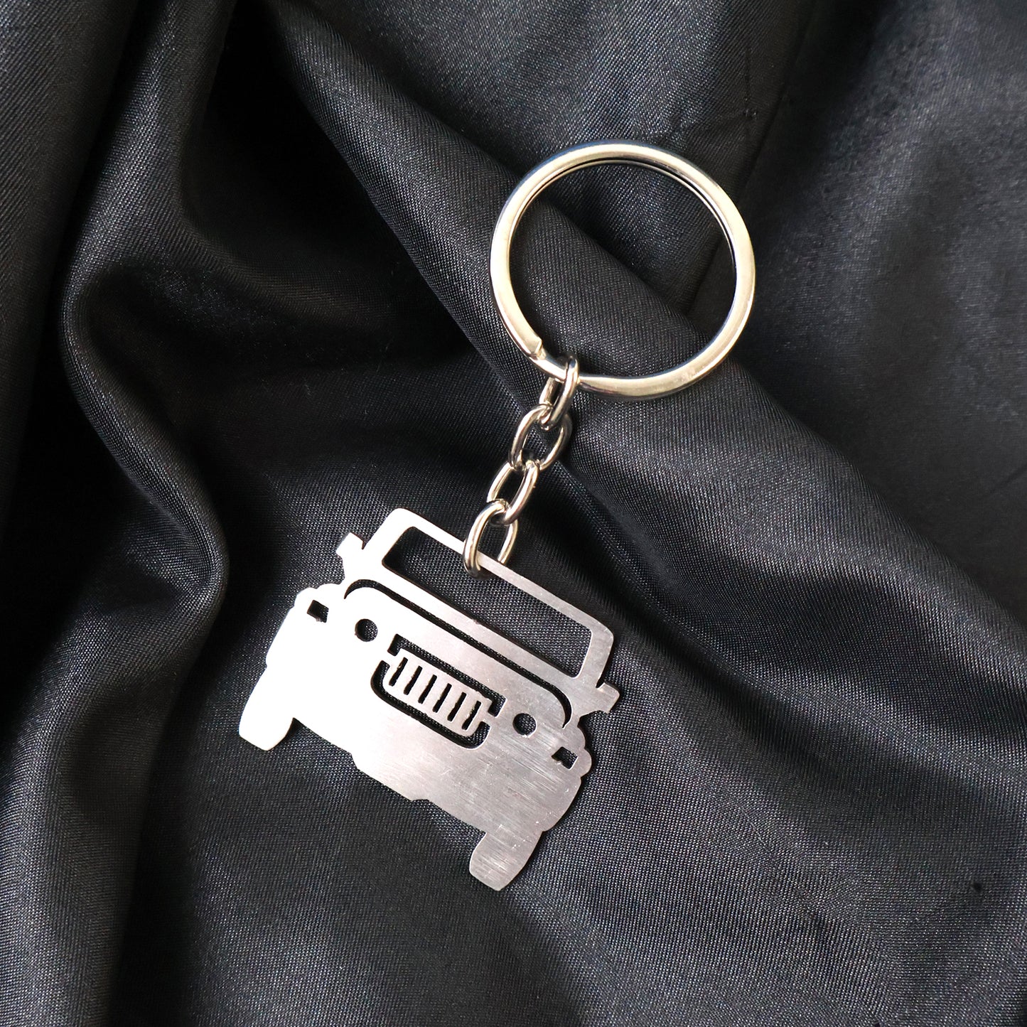 Stylish Metal Jeep Shape Keychain (1 Pc) - Happy Price - Image 7