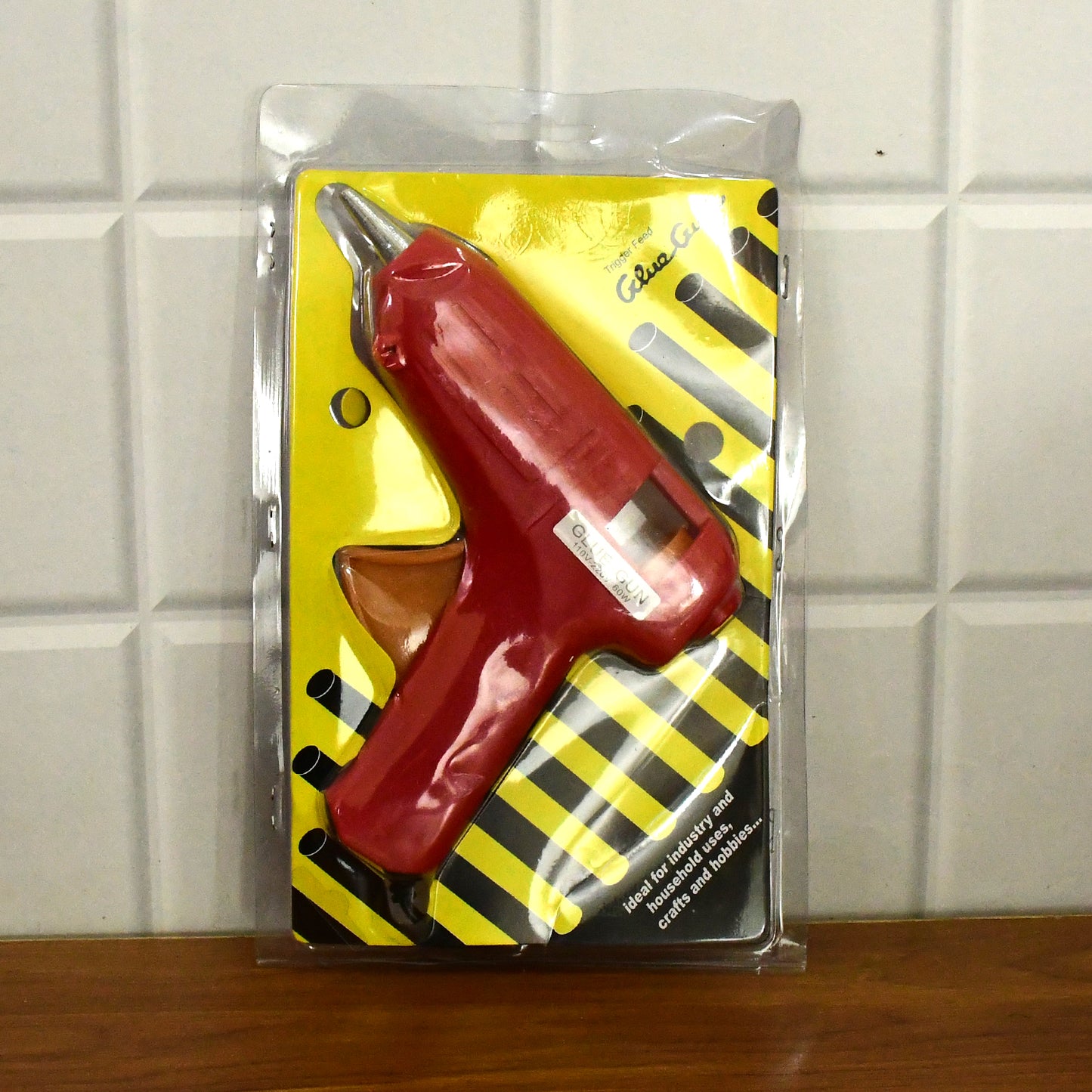 60 Watt Hot Melt Glue Gun with On/Off Switch & Glue Sticks (1 Pc) - Happy Price - Image 7