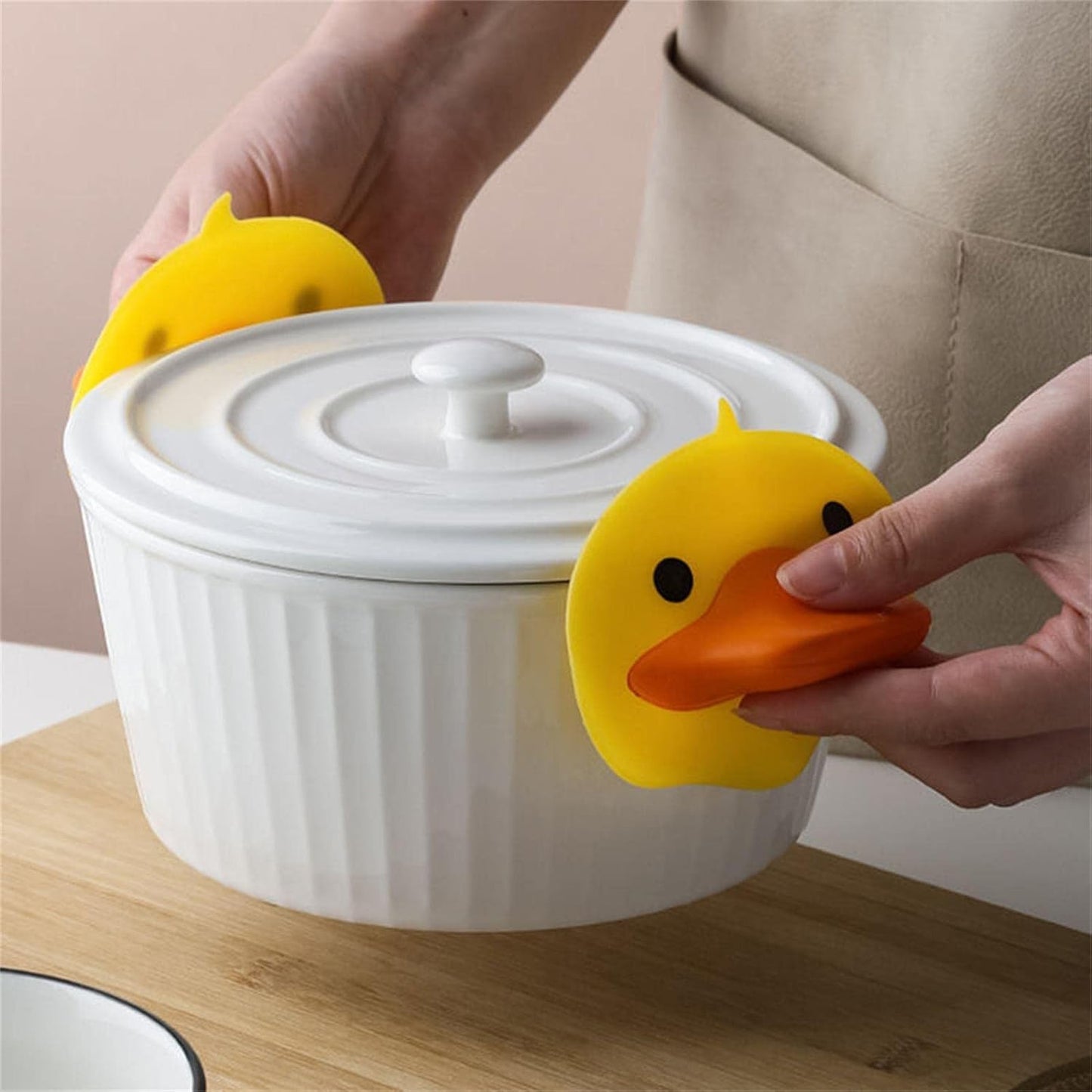 Silicone Hot Pot Clip Holder - Heat Resistant Kitchen Tongs (1 Pc) - Happy Price - Image 4