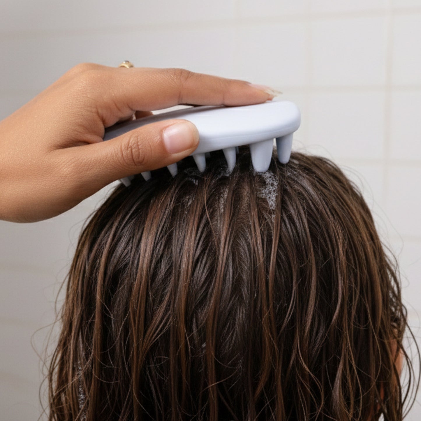 Silicone Scalp Massager Shampoo Brush - 1 Pc for Deep Cleansing & Hair Care - Happy Price - Image 4
