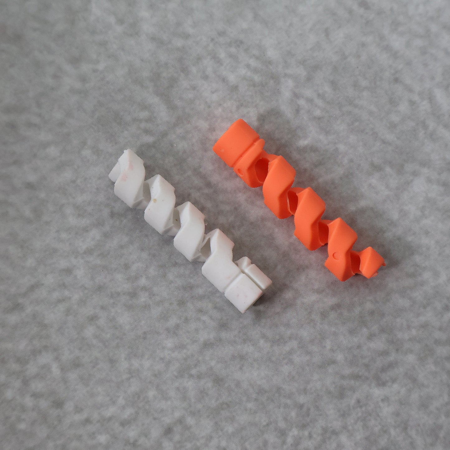 2 Pcs Spiral Cable Protectors - Anti-Fray Strain Relief for Charging Cords - Happy Price - Image 3