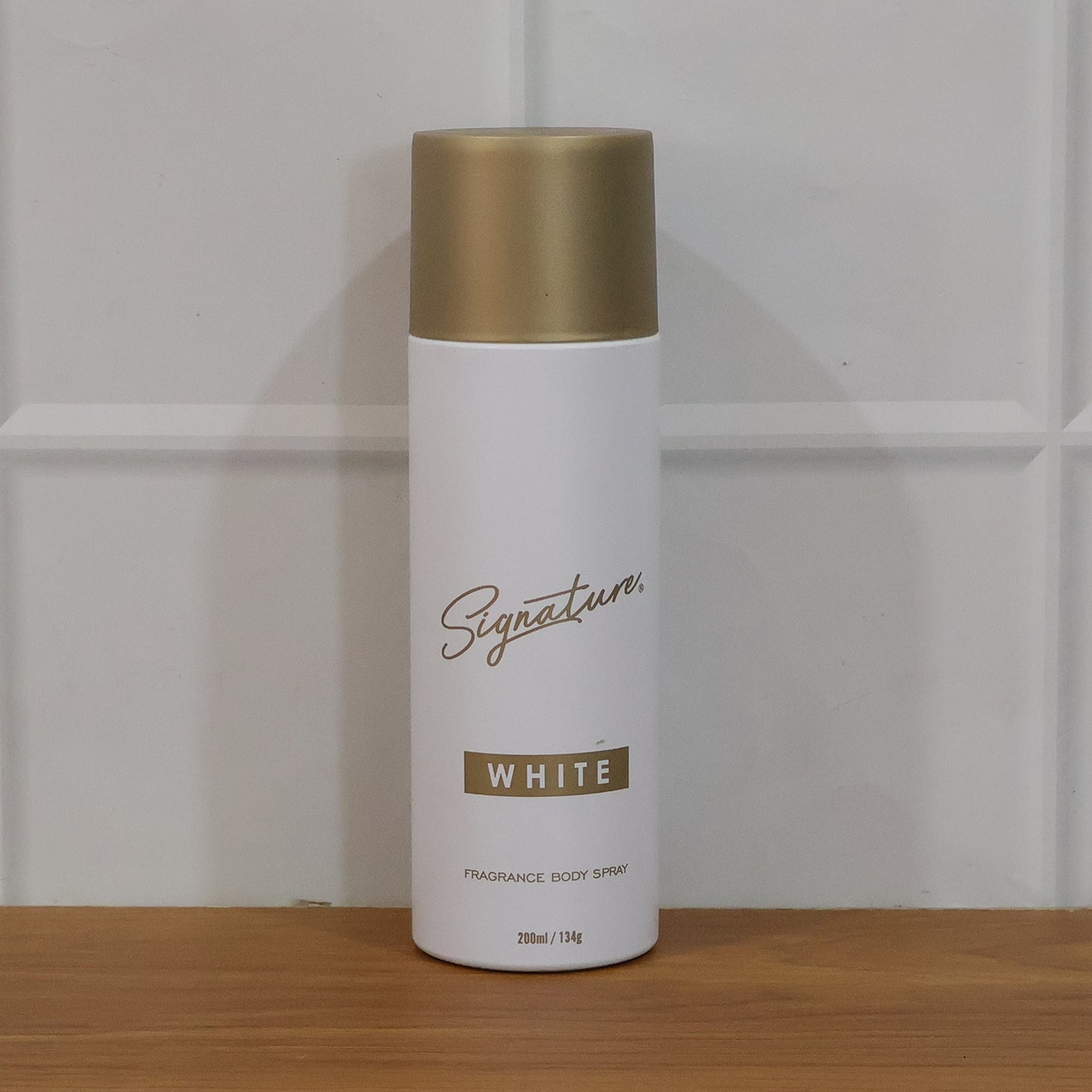 Signature Premium White Fragrance Body Spray 200 ML for Men - Long Lasting Fresh Scent - Great Price - Image 7