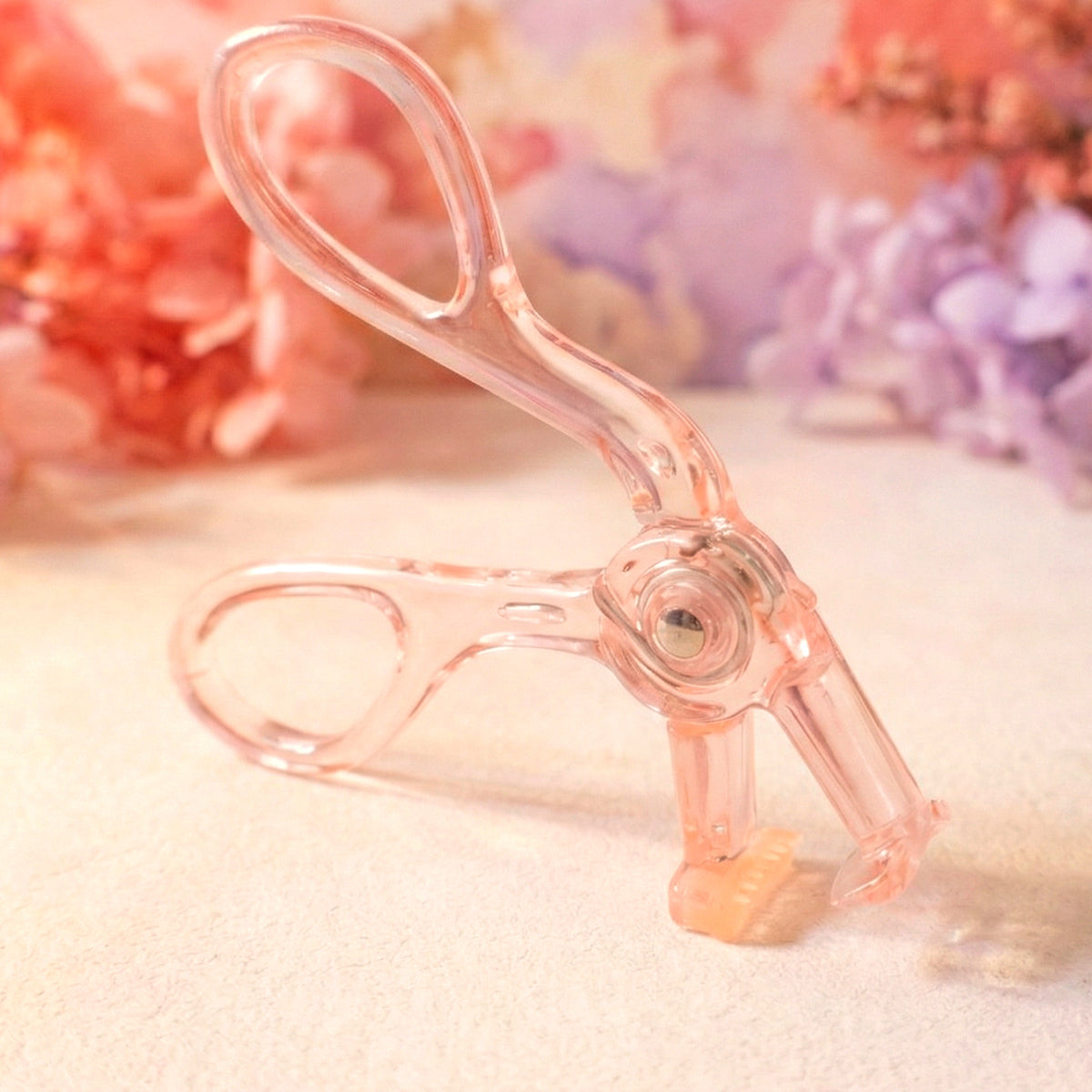 Transparent Plastic Eyelash Curler (1 Pc) - Gentle Lash Lift Tool - Happy Price - Image 2