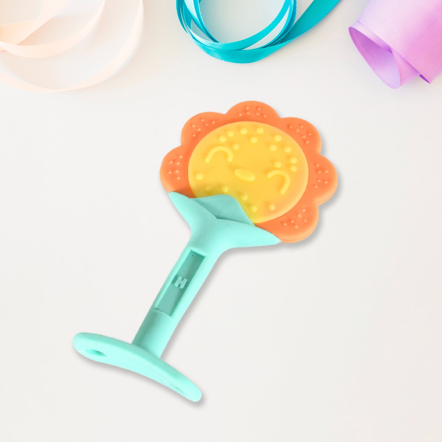 Baby Silicone Teether Fruit Teether For Toddlers100 Food Grade Silicone Teether Non-toxic Latex Free Suitable For Kids Above 3 Months Sunflower Moon Shape(1 Pc) - Happy Price - Image 3