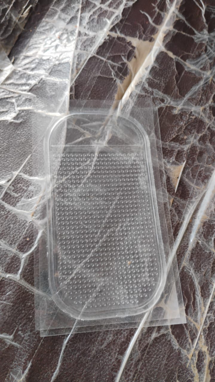 Medium Transparent Anti-slip Car Dashboard Mat (1 Pc) - Happy Price - Image 7