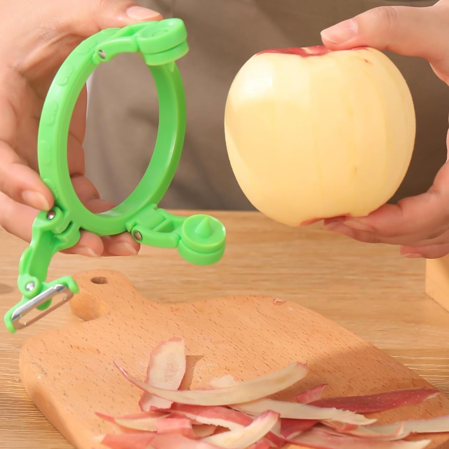 Adjustable Fruit & Vegetable Peeler with Holder Ring - Easy Kitchen Tool - Happy Price - Image 4