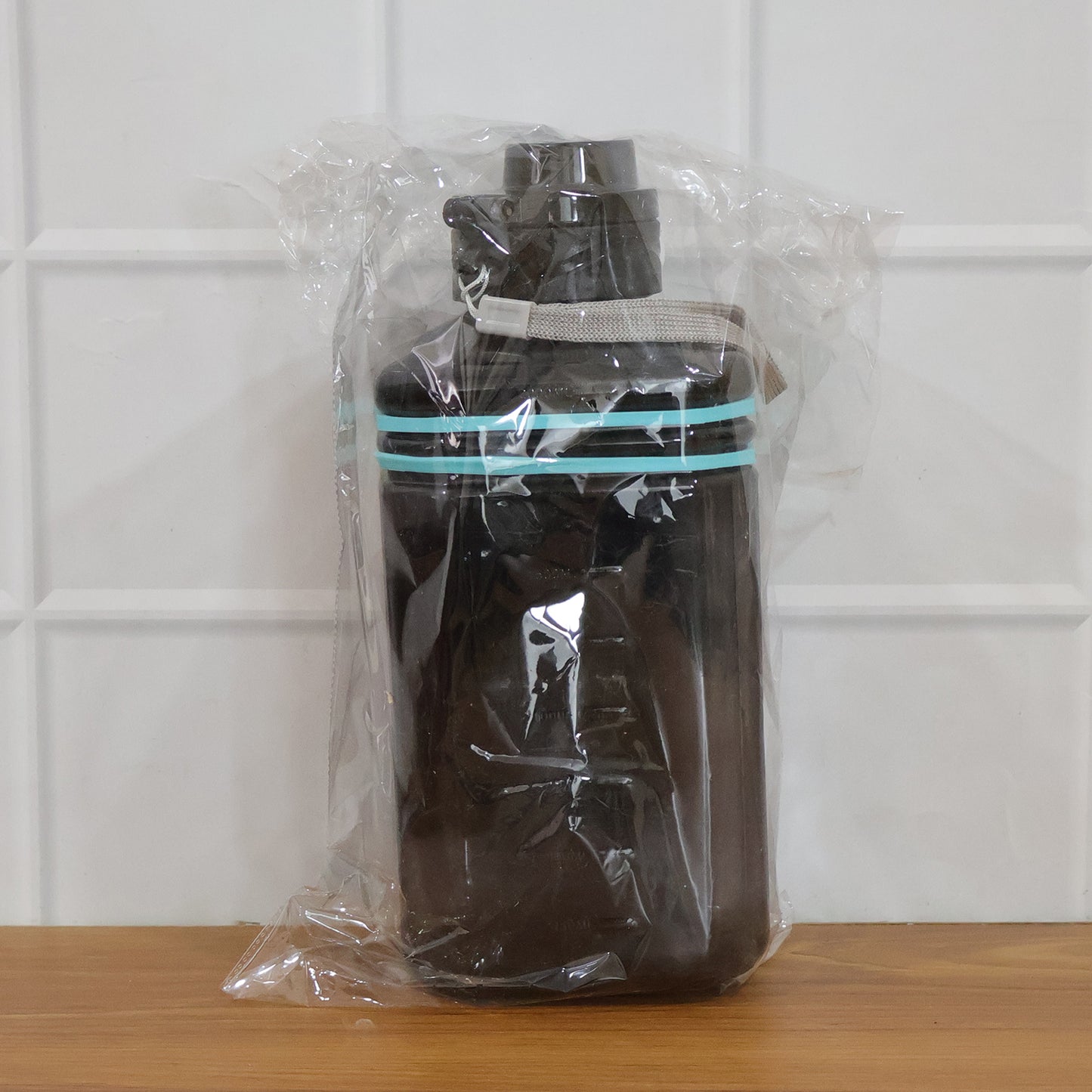 1500 ML Square Water Bottle with Handle and Flip Cap - 1 Pc - Great Price - Image 7