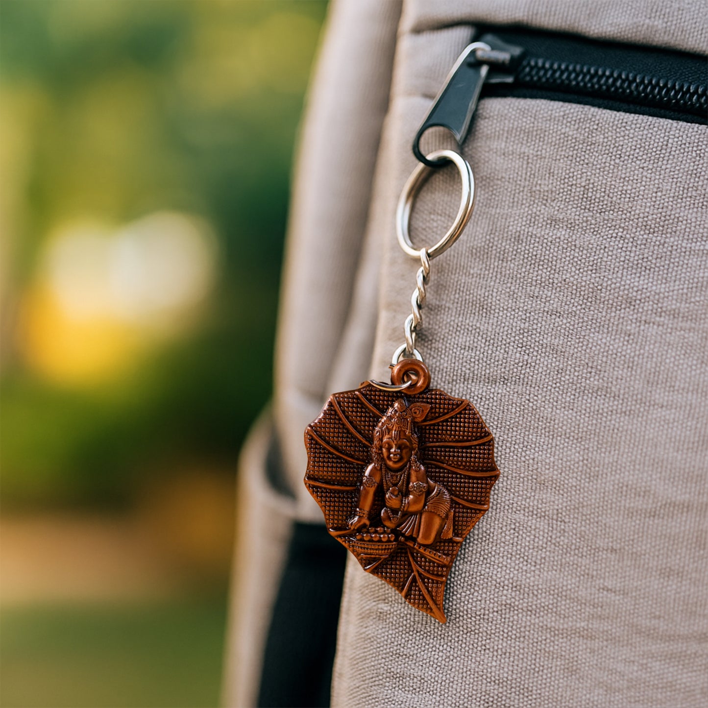 Antique Finish Metal Bal Krishna Peepal Leaf Keychain (1 Pc) - Happy Price - Image 3