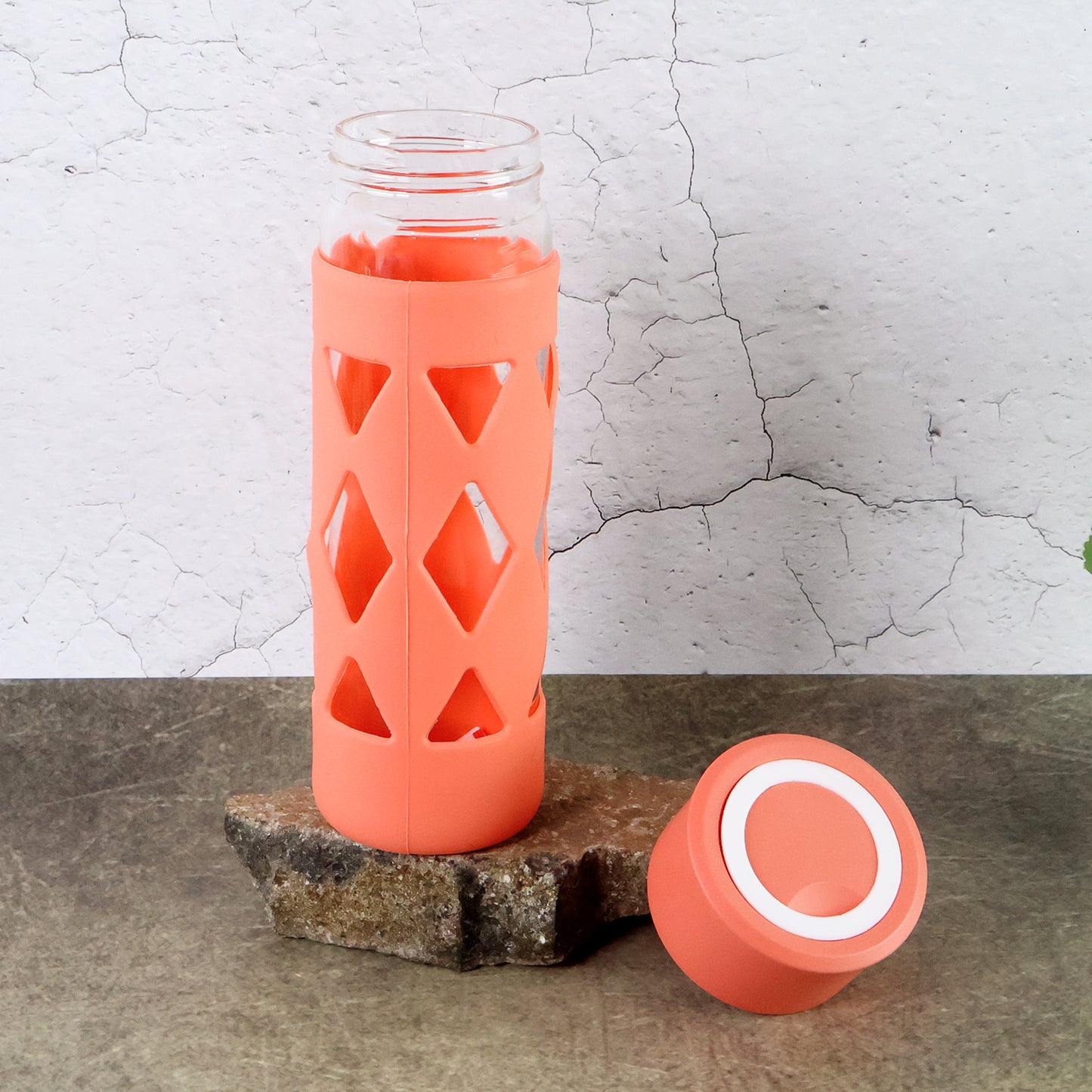 Glass Water Bottle with Protective Sleeve - 480 ML (1 Pc) - Happy Price - Image 3