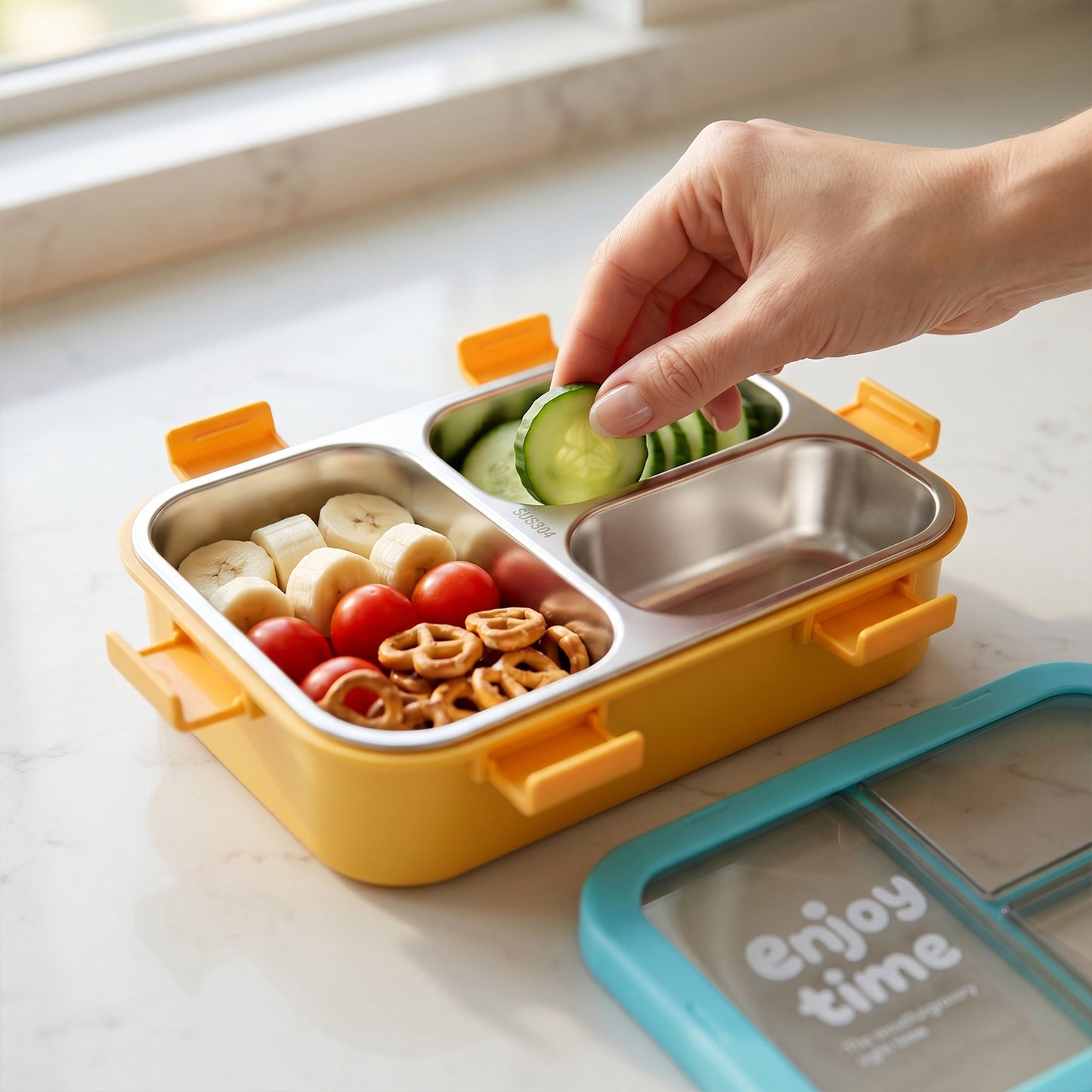 3 Compartment Stainless Steel Lunch Box with Cutlery - 600ml Airtight Food Container - Great Price - Image 6