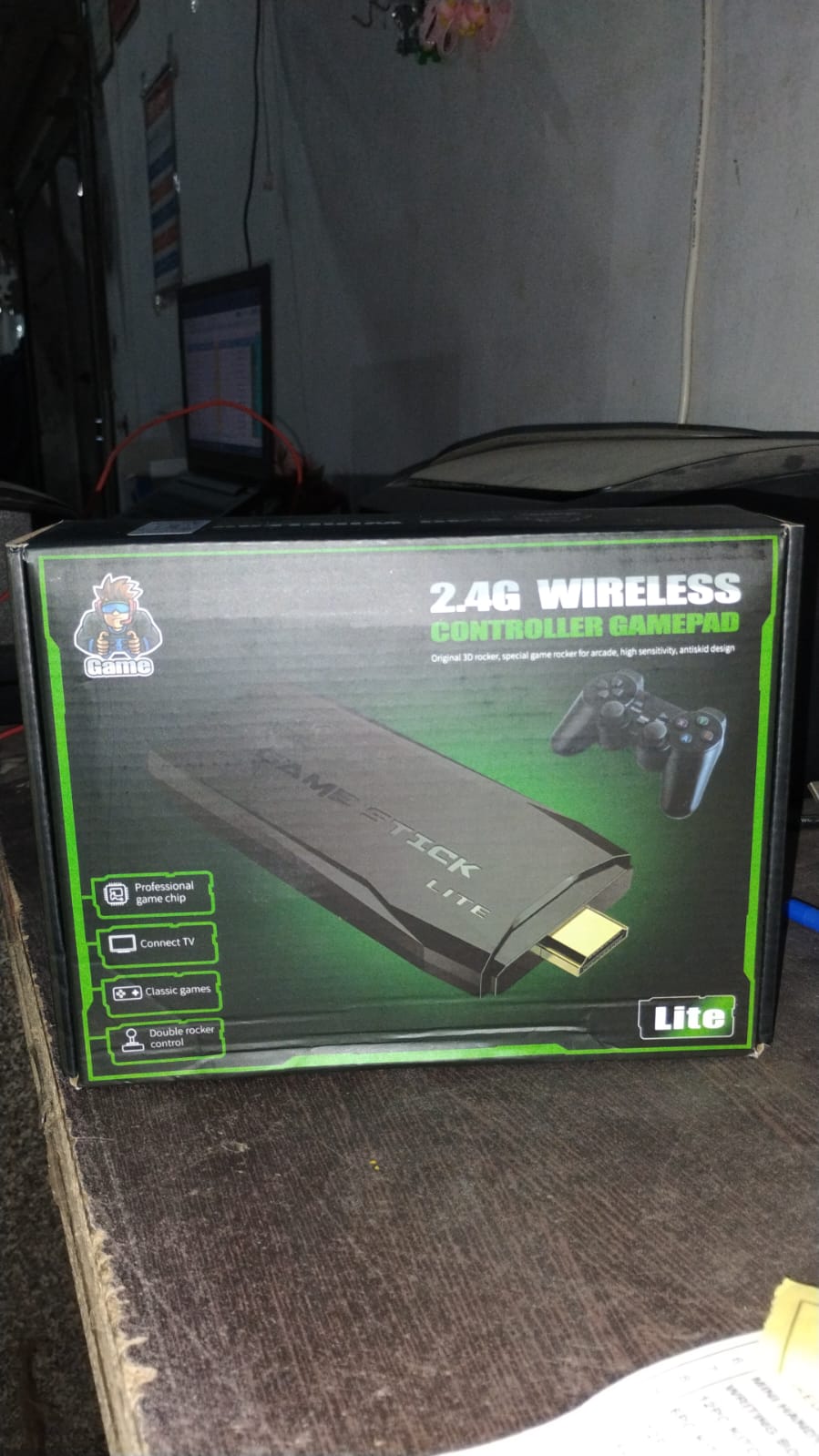 Wireless Controller Gamepad With 10000+ Games 4k Ultra Hd Game Sticks Output And 2.4ghz Wireless Controller Video Games With 64gb Memory Card (1 Set) - Happy Price - Image 7