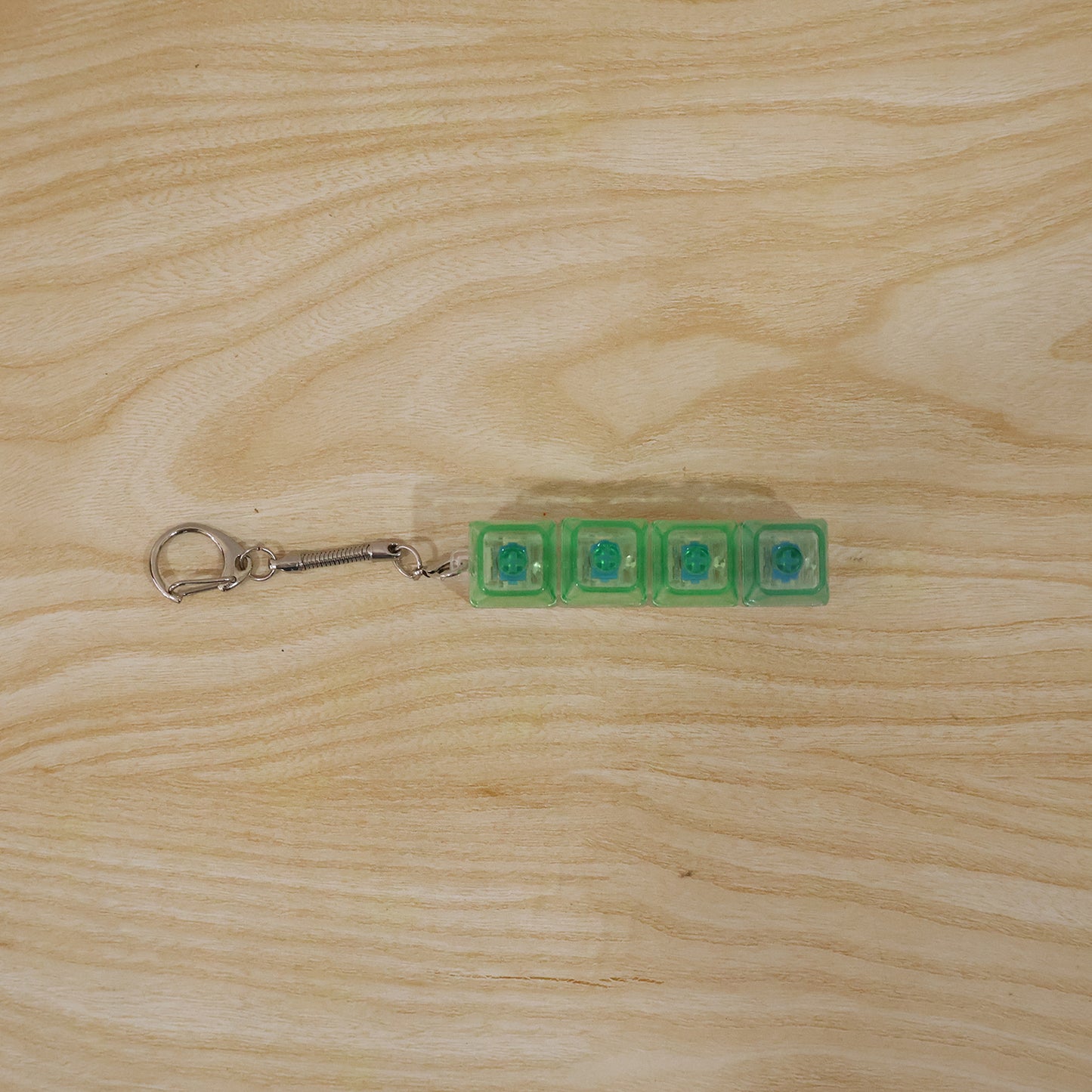 Mechanical Keyboard Switch Fidget Keychain with LED Light (1 Pc) - Great Price - Image 7