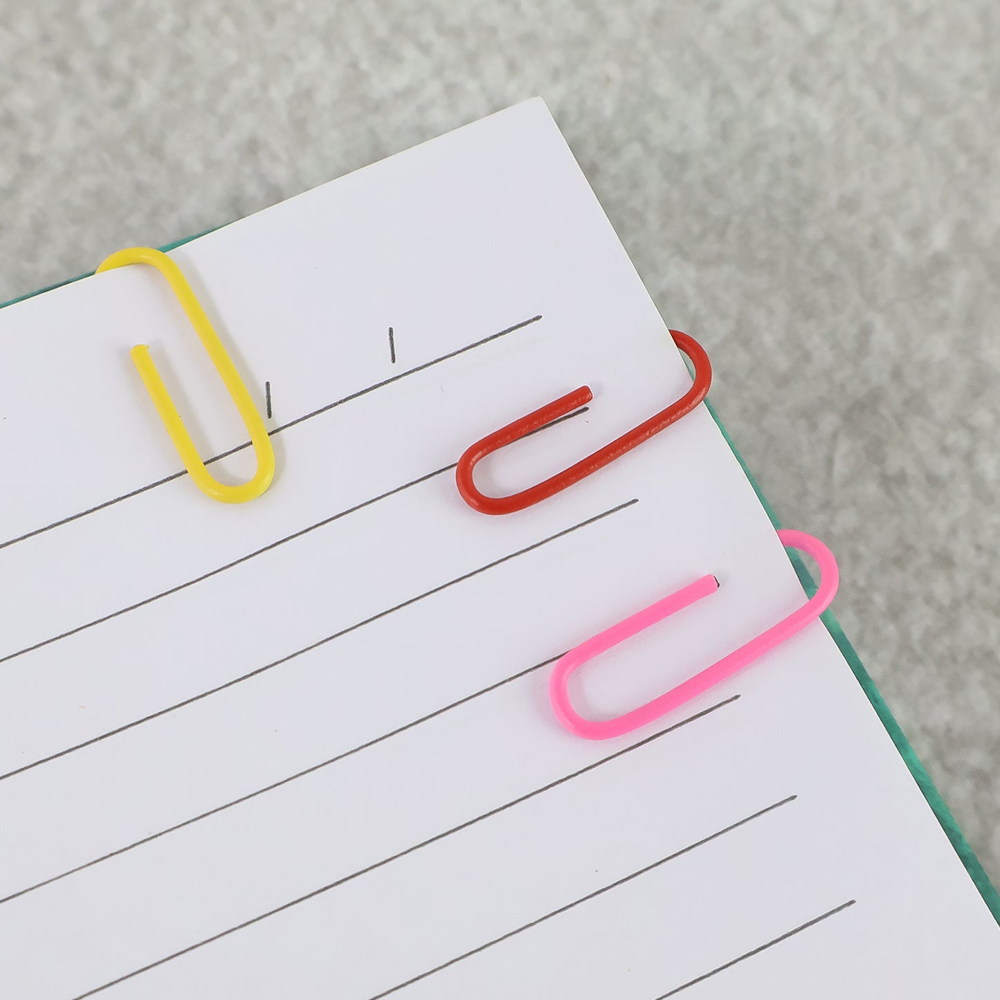 Vinyl Coated Paper Clips - 10 Piece Set, Assorted Colours, Standard Size - Happy Price - Image 3