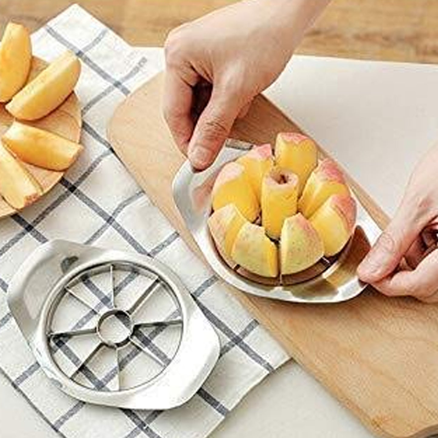 Durable Stainless Steel Apple Slicer and Corer - 1 Piece Kitchen Tool - Great Price - Image 6