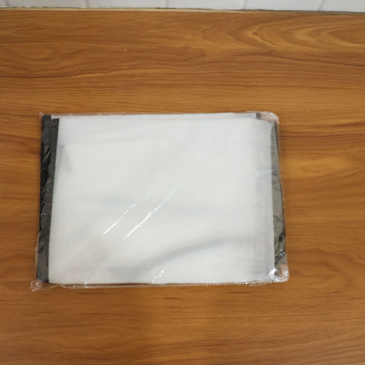 Large Transparent Garment Cover with Zipper - 100 x 60 cm, 1 Pc - Happy Price - Image 7