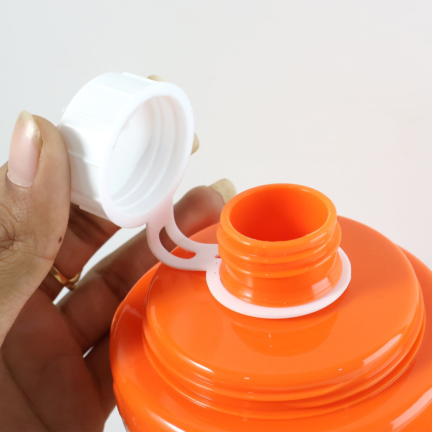 Cartoon Print Plastic Sipper Cup with Lid and Strap - 350 ML, 1 Pc - Happy Price - Image 5
