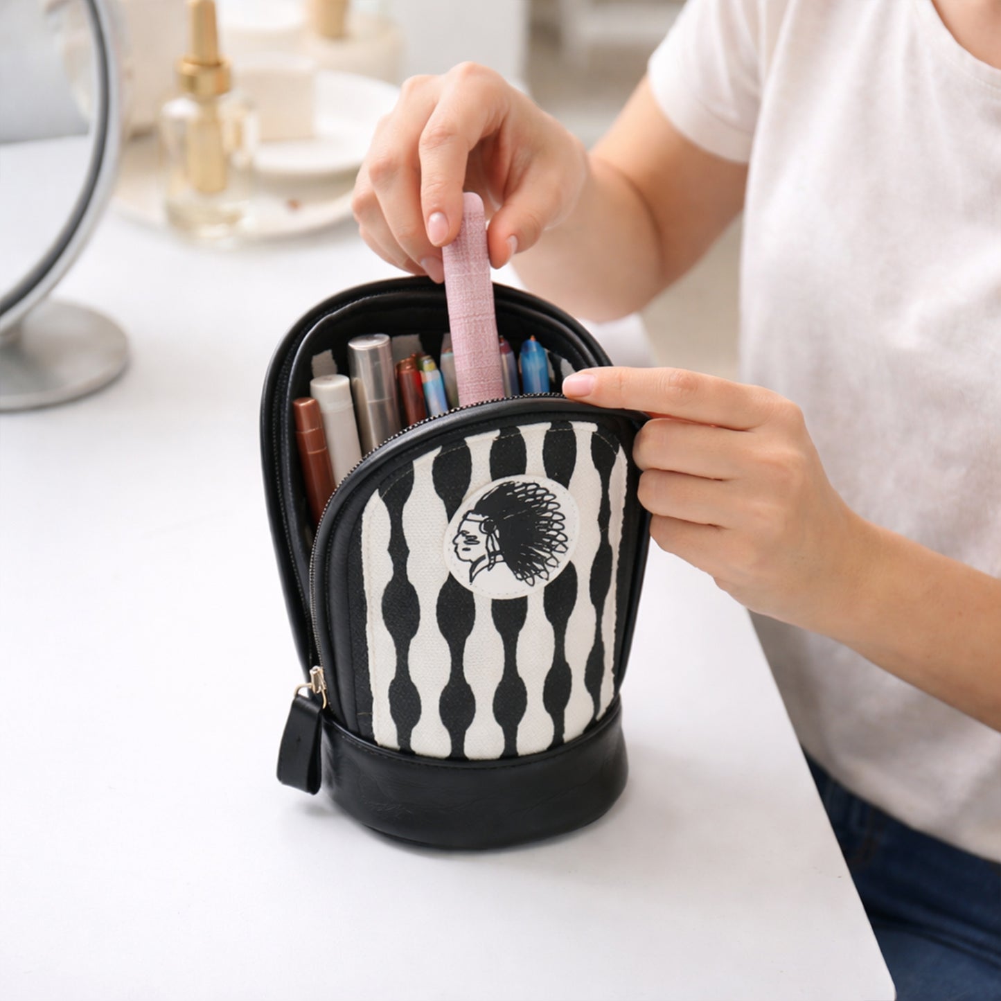 Vertical Hard Base Zipper Pencil Pouch (1 Pc) - Stand-Up Stationery Organizer - Great Price - Image 6