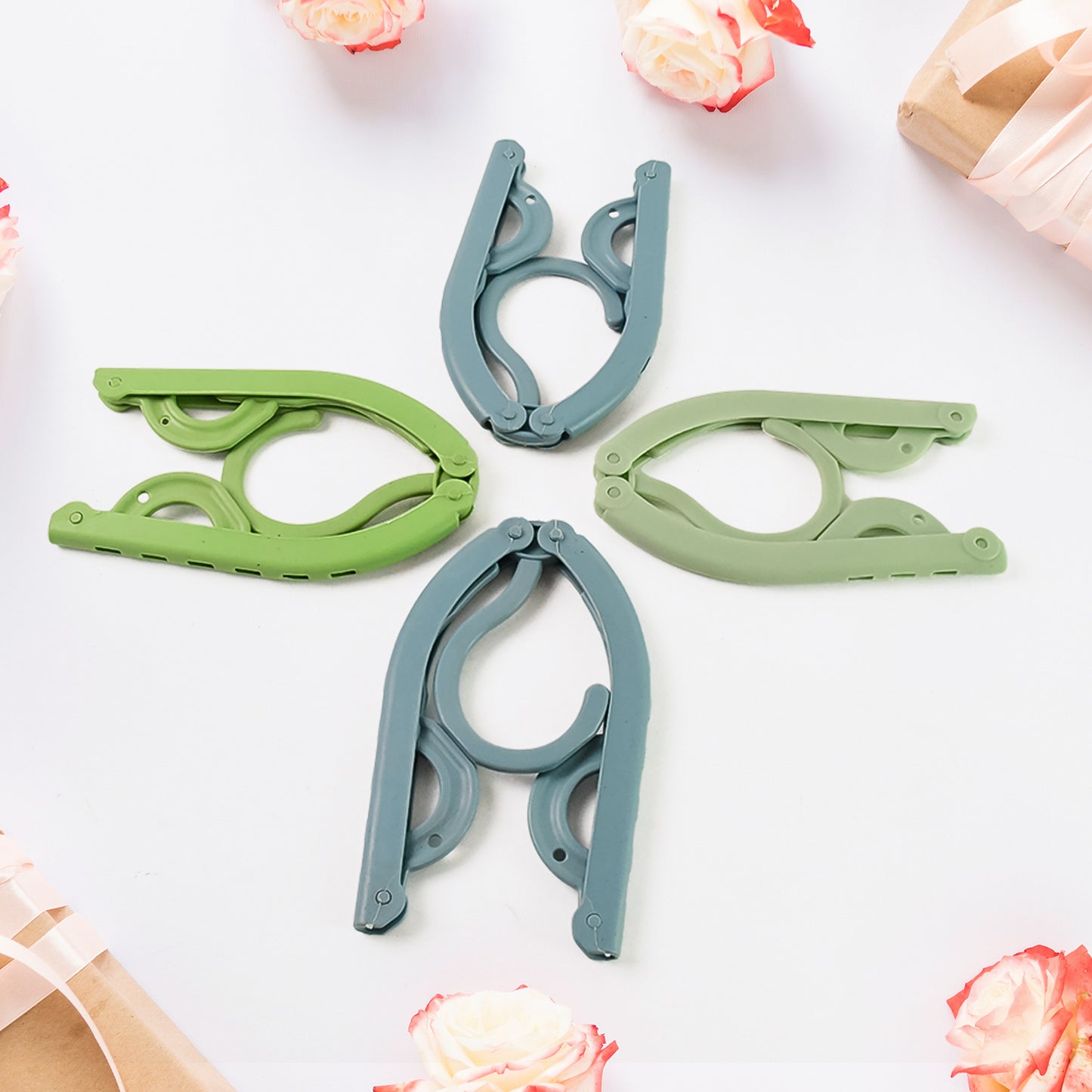 Travel Hangers Portable Folding Clothes Hangers (4 Pc Big) - Happy Price - Image 4