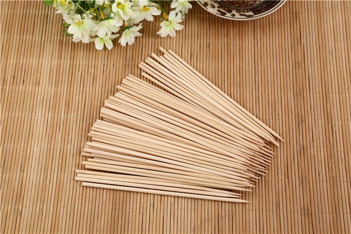 Camping Wooden Color Bamboo Bbq Skewers Barbecue Shish Kabob Sticks Fruit Kebab Meat Party Fountain Bamboo Bbq Sticks Skewers Wooden (30cm) - Happy Price - Image 2