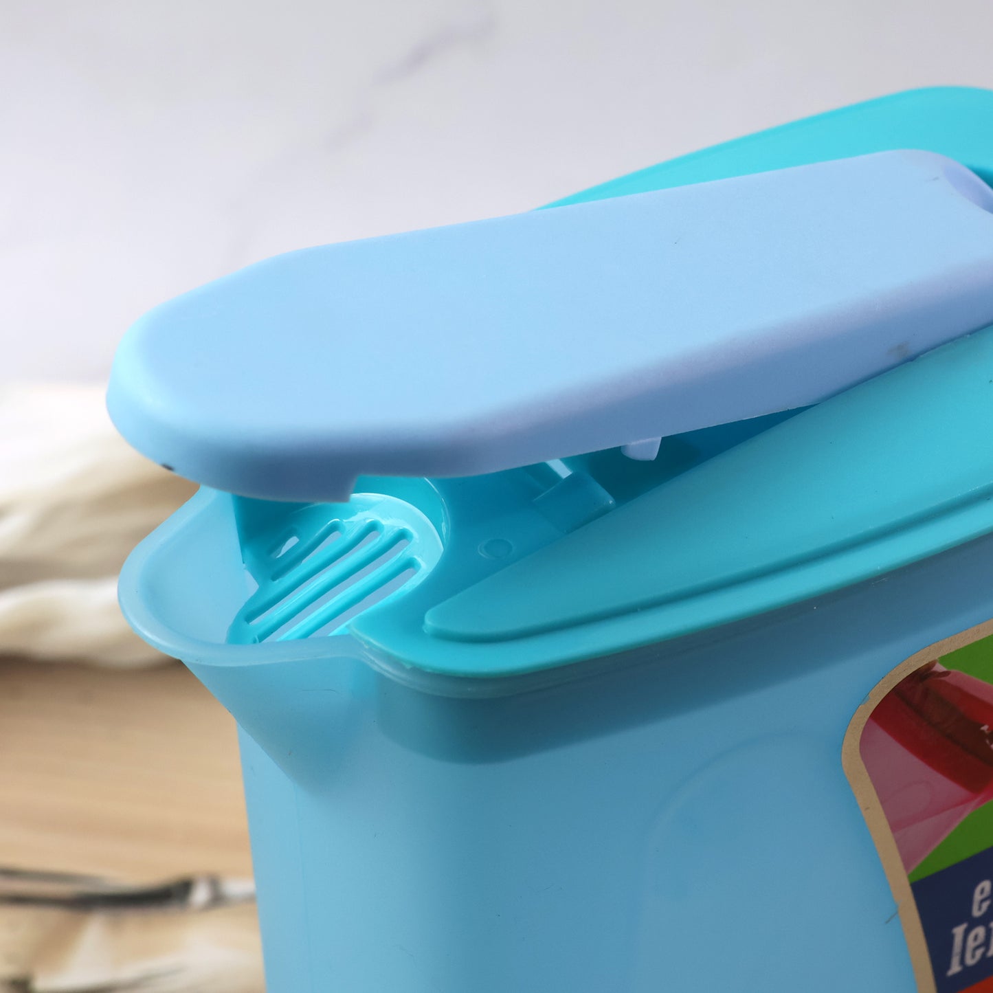 2.2 Litre Beverage Jug with Lid and Handle - Ideal for Juices & Water - Happy Price - Image 3