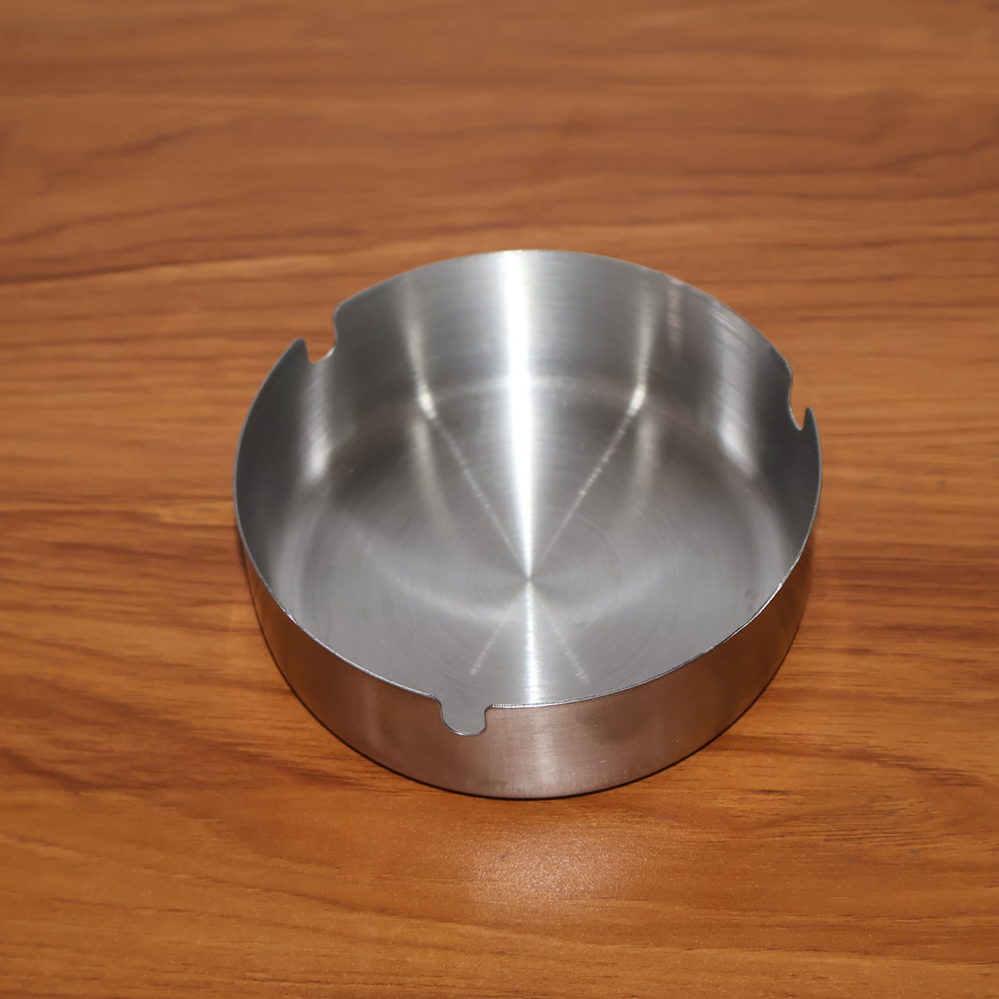 Round Ashtray with Multiple Rests - 1 Pc - Happy Price - Image 2