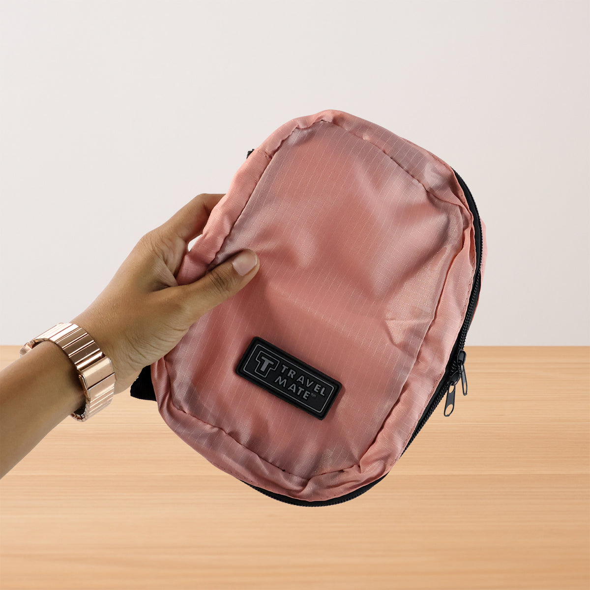 Hanging Toiletry Bag Organizer (1 Pc) - Waterproof Nylon Travel Pouch - Happy Price - Image 5