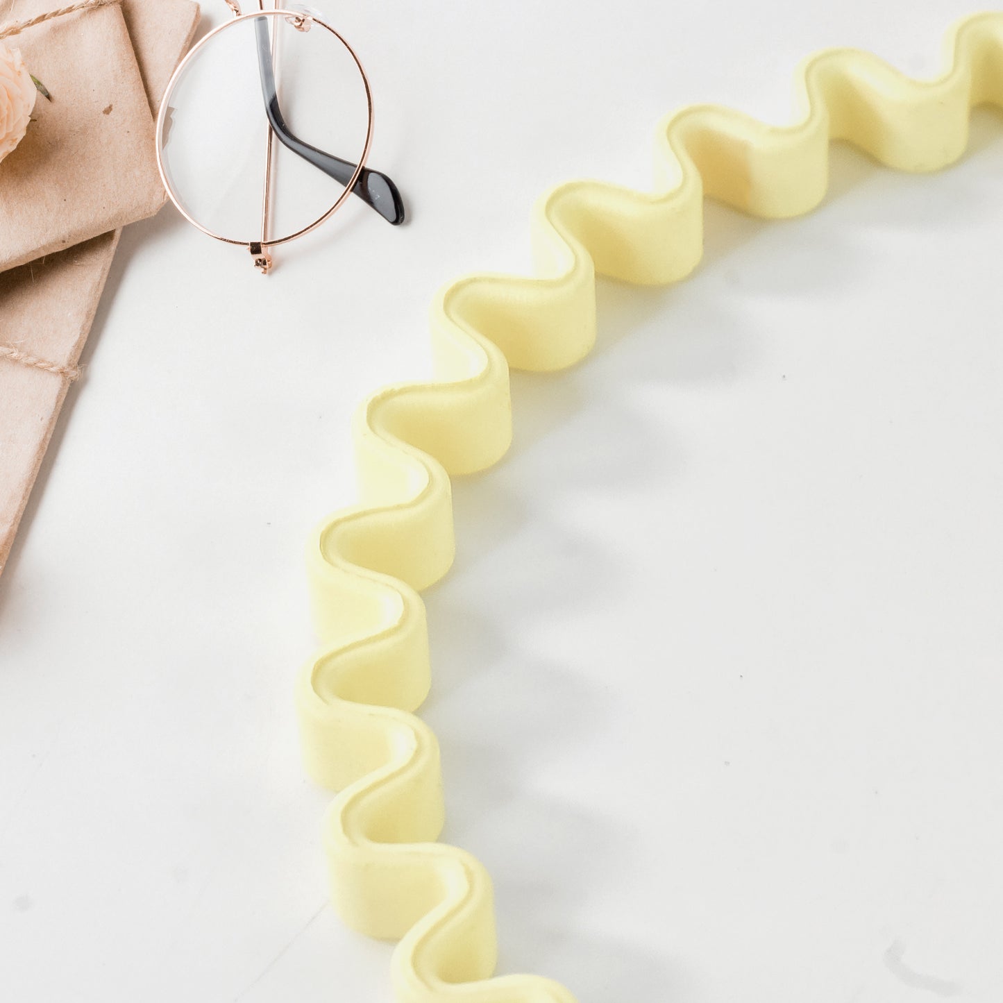 Plastic Simple Headbands Comb Headbands Hairbands (1 Pc) - Happy Price - Image 3