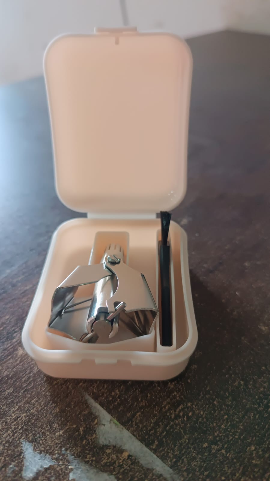 Nose Hair Clipper Stainless Steel Hair Remover (1 Pc With Brush Plastic Case) - Happy Price - Image 7