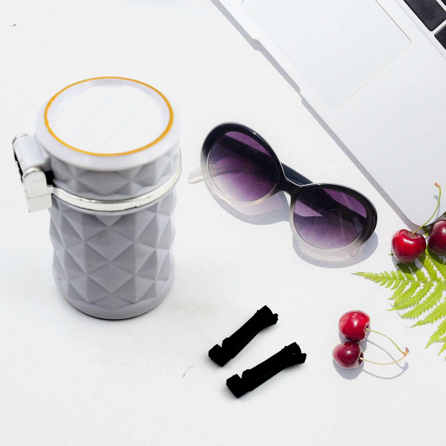 Car Cupholder Travel Ashtray With Lid And Led Light Portable With Blue Led Light Ideal Decorative Cigar Ash Bucket Cigarette Ashtray Car Waste Bin - Happy Price - Image 7