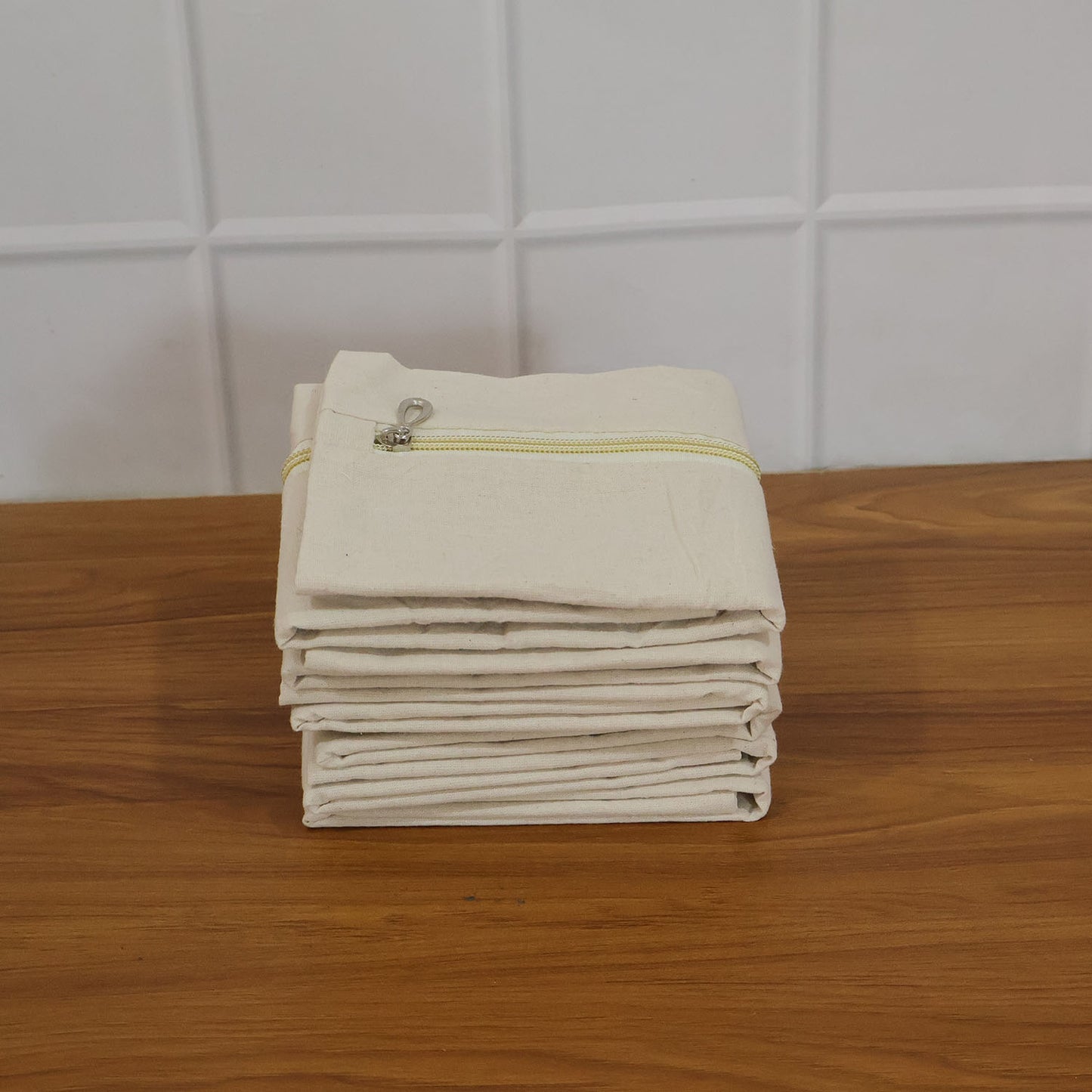 Pack of 6 Zippered Fabric Pouches - 14.5x16.5 cm Storage Bags - Happy Price - Image 7