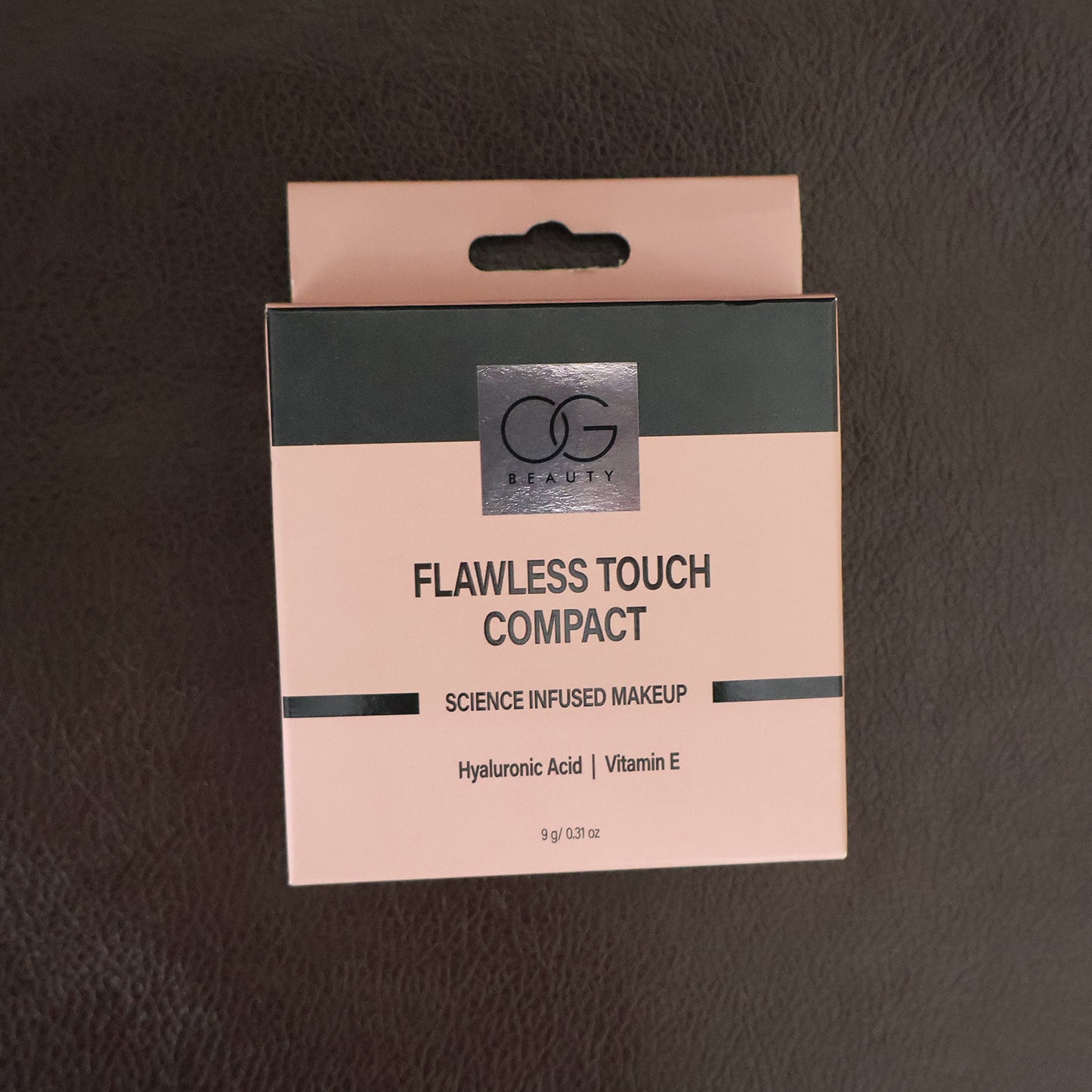 Hazelnut Flawless Touch Compact Powder - Brew Shade, 9 gm - Happy Price - Image 4