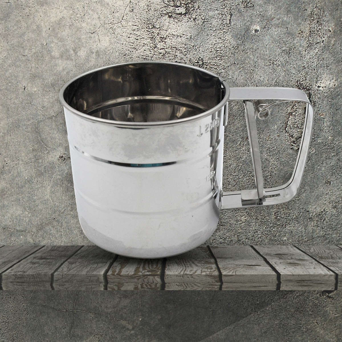 Manual Stainless Steel Flour Sifter Cup with Measuring Marks - Happy Price - Image 7
