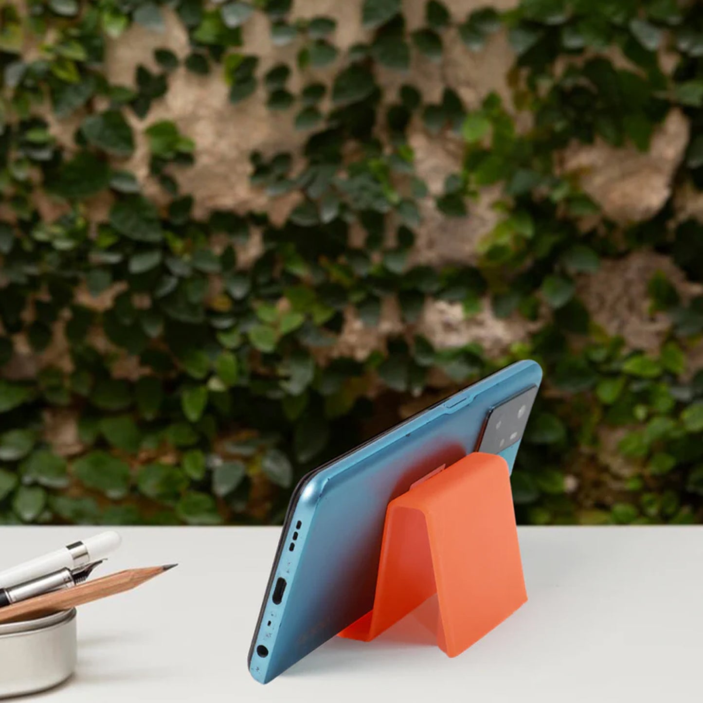 Durable Plastic Mobile Phone Stand With Angled Support (2 Pc Mix Color) - Happy Price - Image 6