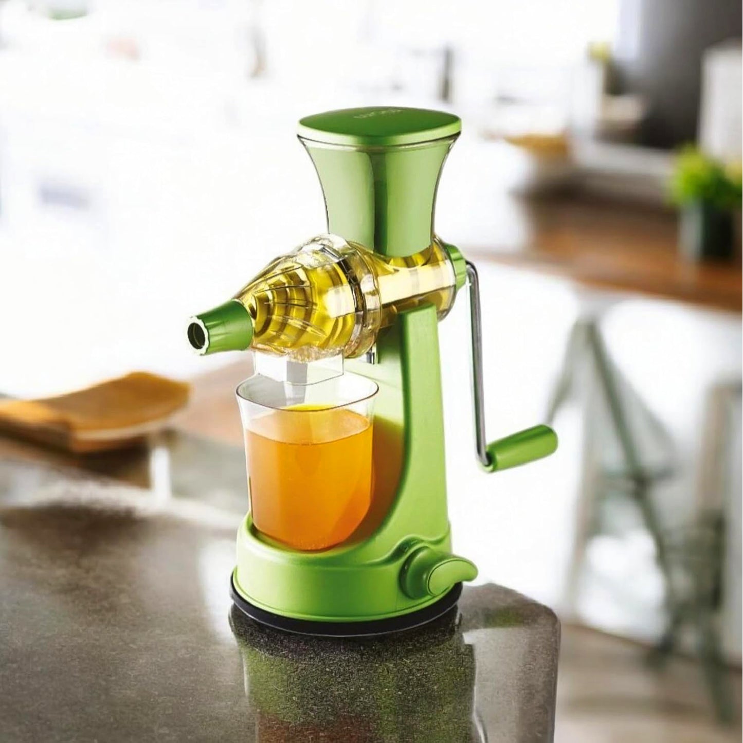 Manual Fruit and Vegetable Juicer with Hand Crank and Suction Base - 1 Pc - Happy Price - Image 7
