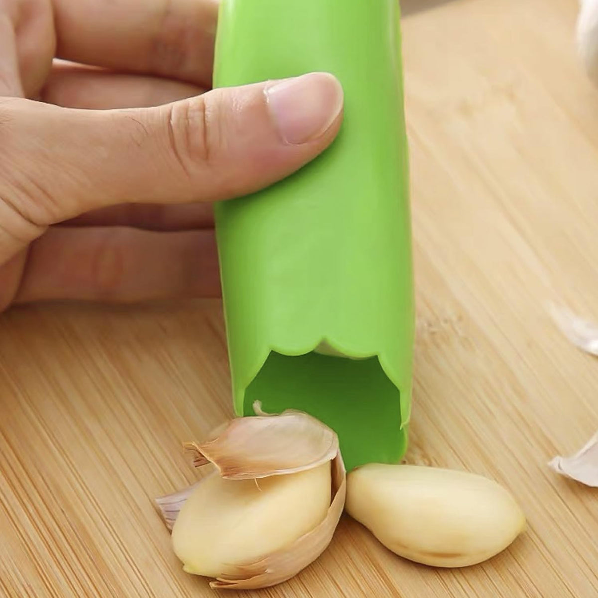 Silicone Garlic Peeler Tube for Quick Skin Removal (1 Pc) - Happy Price - Image 3