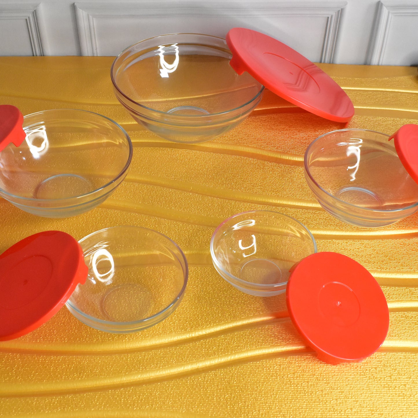 Modern Glass Bowl Set Mixing Storage Bowls With Red Lids (5 Pcs Set) - Happy Price - Image 4
