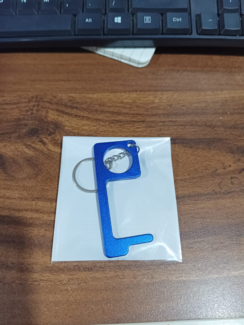 Metal Key Shape Keychain Door Opener Tool (1 Pc) - Happy Price - Image 7