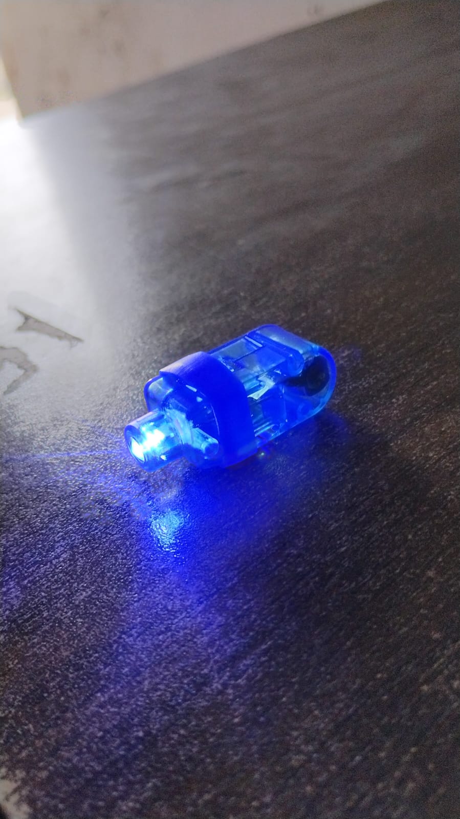 Mini LED Glow Rings with Elastic Band - Pack of 1 - Happy Price - Image 7