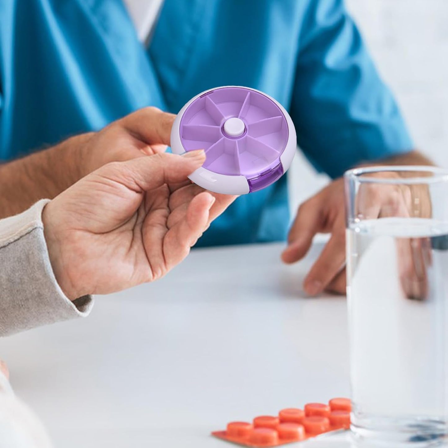 Pill Box Medicine Dispenser 7-day Week Weekly Whee Cute Portable Fruit Style 7 Grid Seal Rotation Pill Organizer Medicine Box (1 Pc) - Happy Price - Image 5