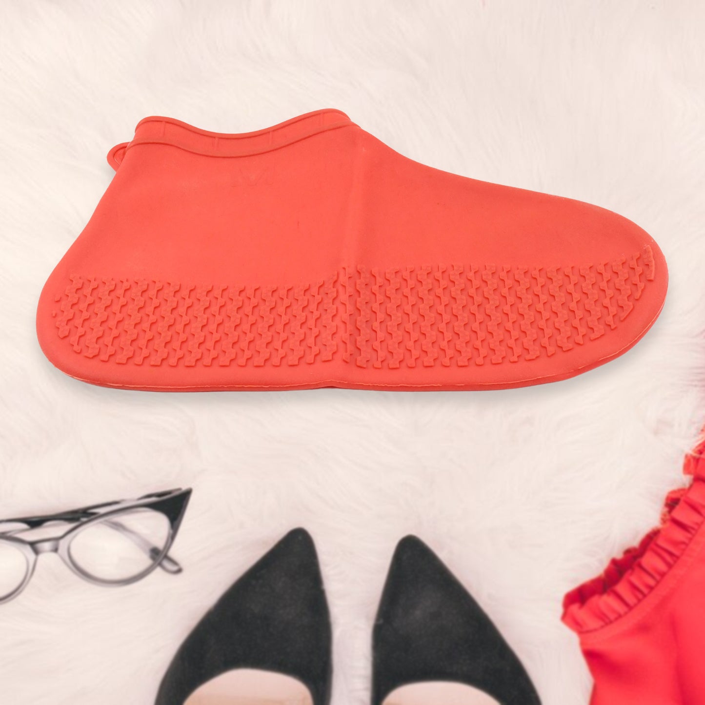 Non-slip Silicone Rain Reusable Anti Skid Waterproof Fordable Boot Shoe Cover (Medium Size 1 Pair Red) - Happy Price - Image 3