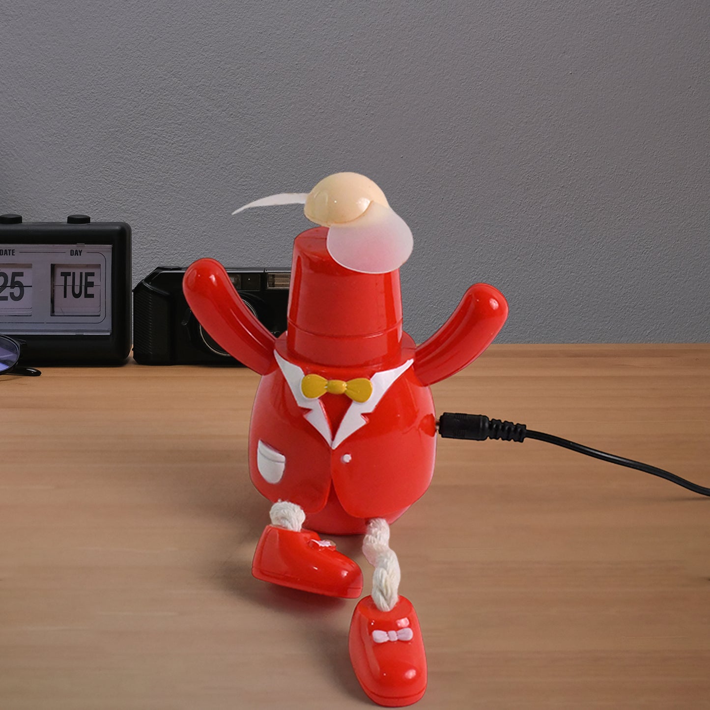 Usb Cartoon Character Mini Table Fan For Kids (1 Pc) - Happy Price - Image 3