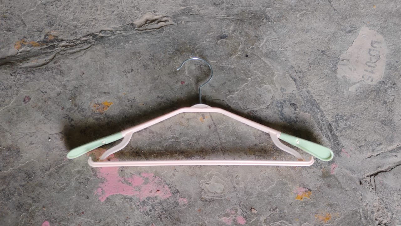 Pp Cloth Hanger Set Of 1 With Zinc Plated Steel Hook (1 Pc) - Happy Price - Image 7