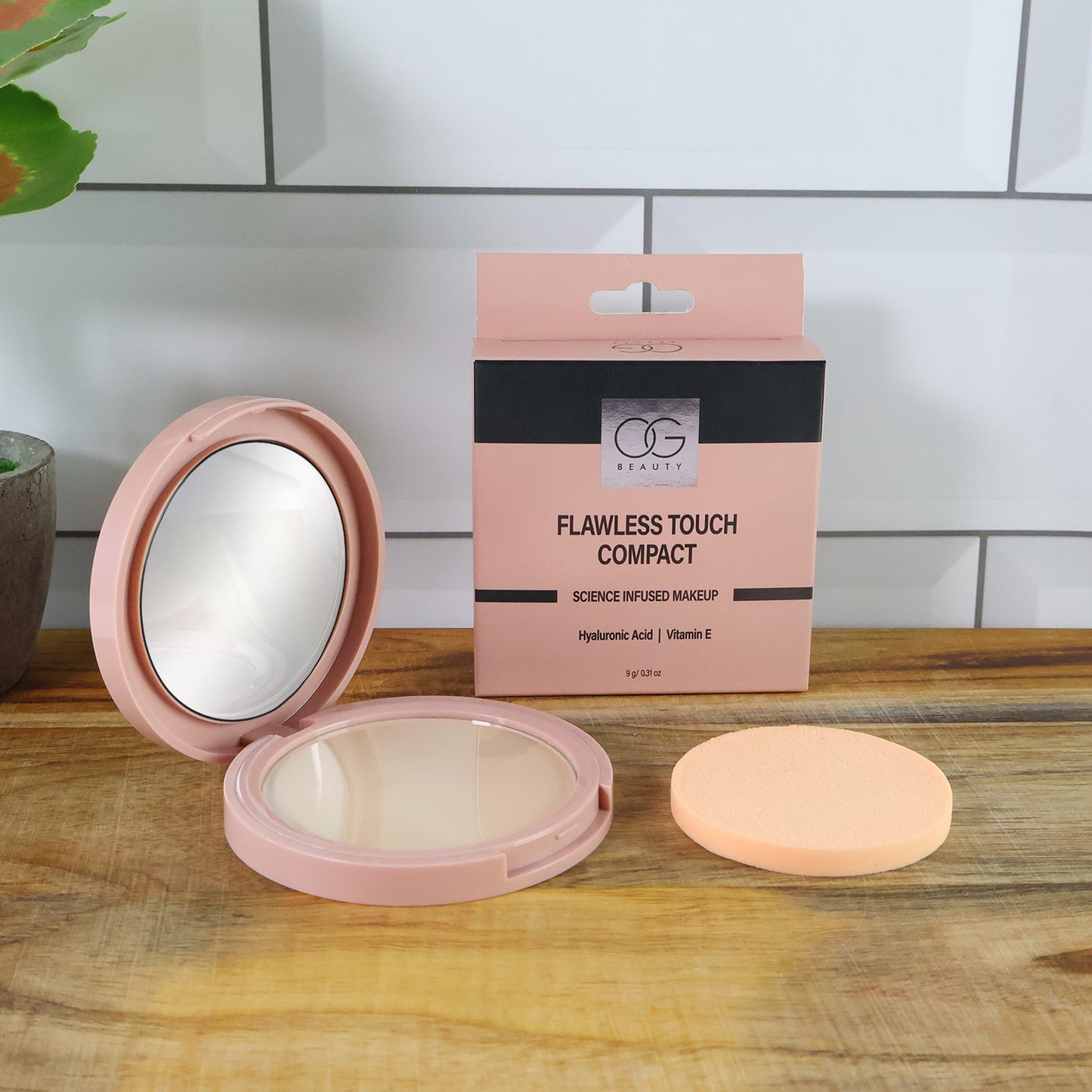 Hazelnut Flawless Touch Compact Powder - Brew Shade, 9 gm - Happy Price - Image 5