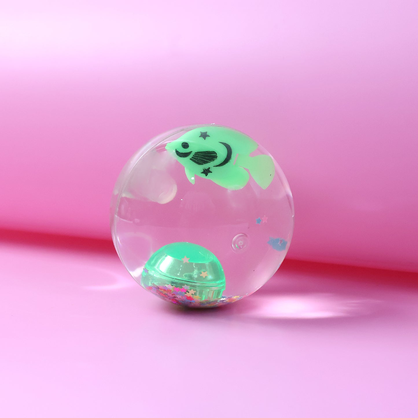Impact-Activated LED Bouncy Fish Ball Toy - Flashing Sensory Ball (1 Pc) - Happy Price - Image 2