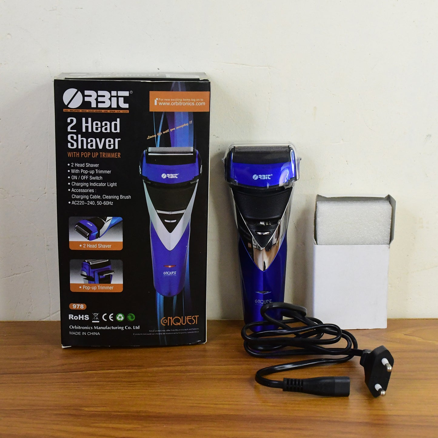 Orbit Rechargeable Electric Foil Shaver with Pop-Up Trimmer - 1 Pc - Happy Price - Image 7