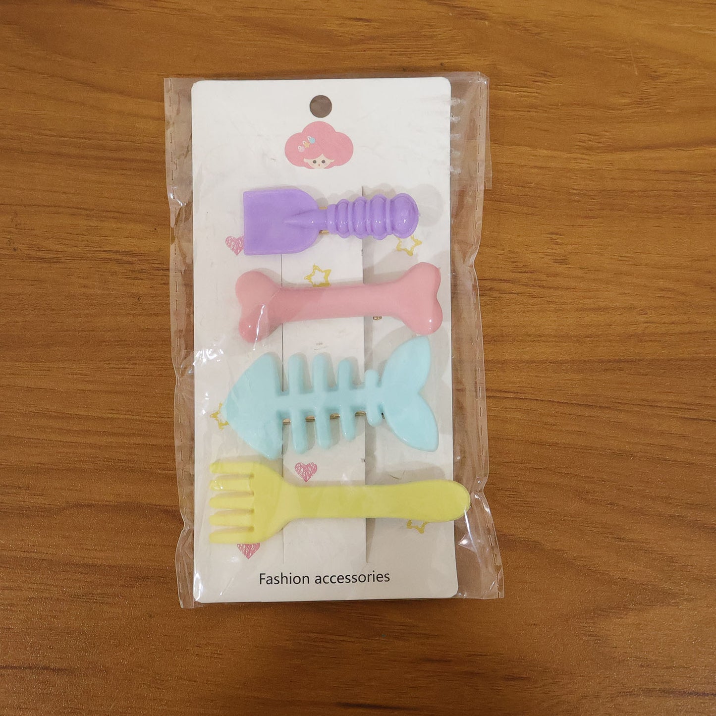 Cute Food Shape Hair Clip Set (4 Pc) - Fun Fork, Fish Bone, Drumstick & Spatula Designs - Happy Price - Image 7