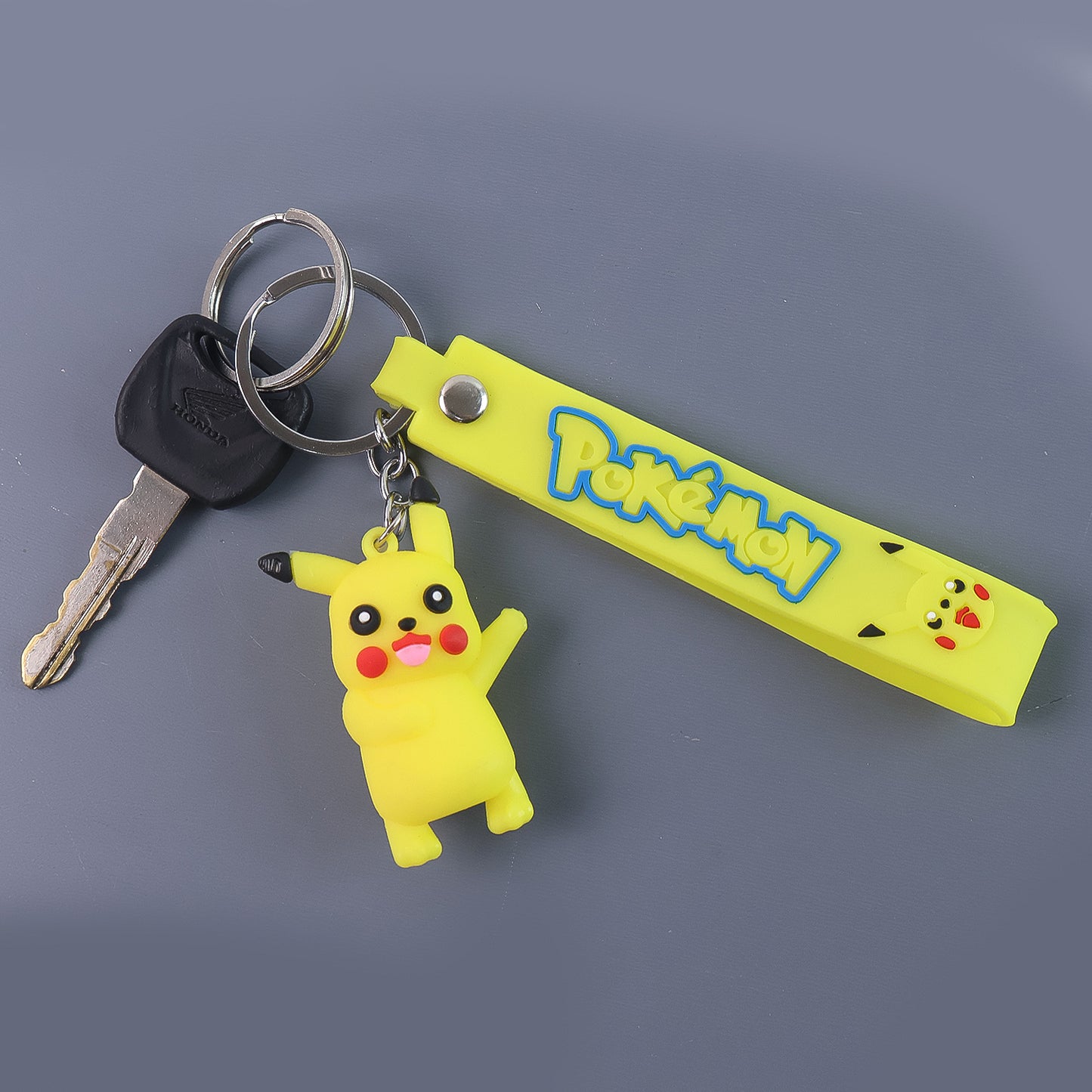 Cute Cartoon Silicone 3d Key Chain With Metal Hook Strap (Pack Of 1) - Happy Price - Image 6